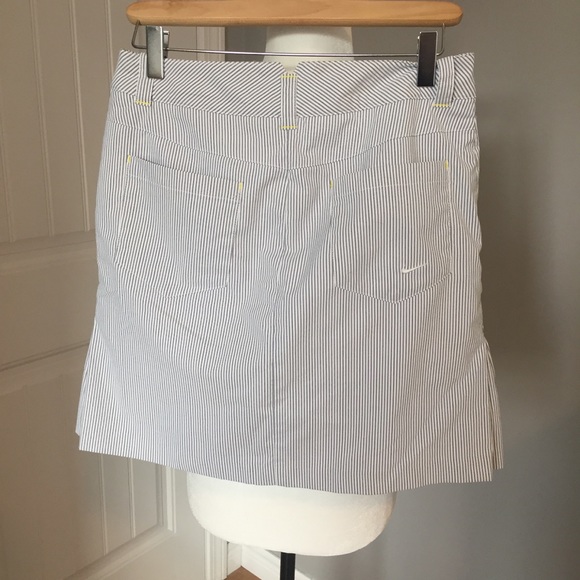 Nike Striped Golf Skirt - Picture 5 of 9